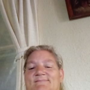 Meet your Posher, Joyce l.